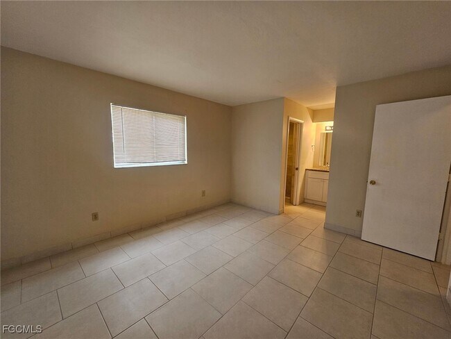 Foto del edificio - 4030 Coronado Pkwy