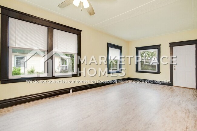 Foto del edificio - 1106 May St