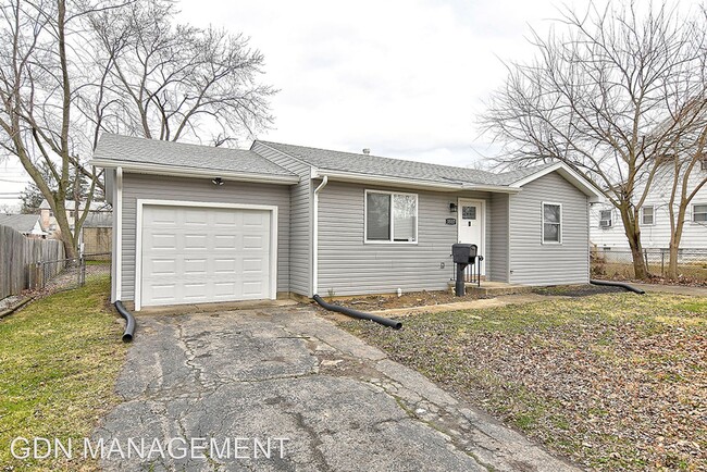 Building Photo - 2 br, 1 bath House - 1517 Barton Avenue