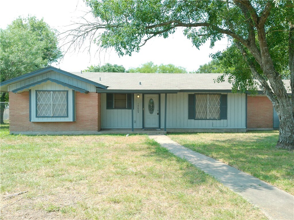 Foto del edificio - 10609 Kingwood Dr