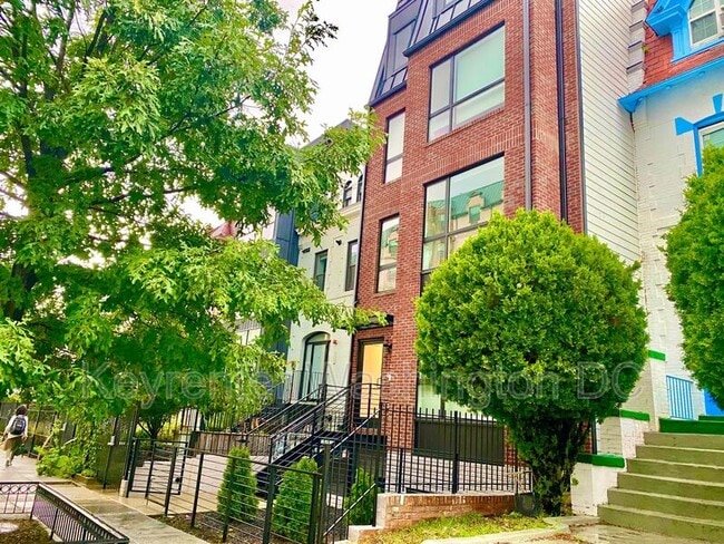 Building Photo - 3463 14th St NW