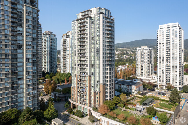 Building Photo - M1: METROPOLITAN RESIDENCES