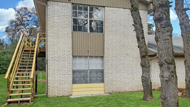 Building Photo - 42 Tonkawa Dr