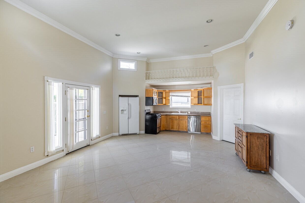 Foto principal - 5508 Wilbur Ave