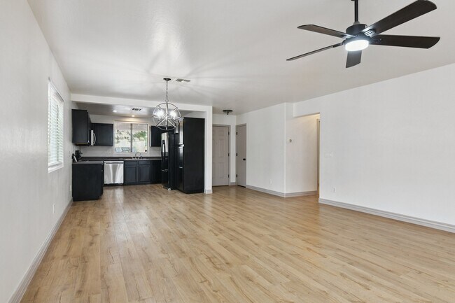 Foto del edificio - 3738 W Carson Rd
