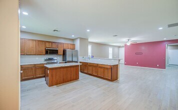 Building Photo - 6826 W Charter Oak Rd