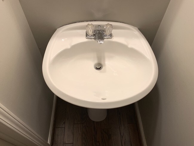 Foto del edificio - 2 Bed/ 2 Bath Townhome near Lake Purdy
