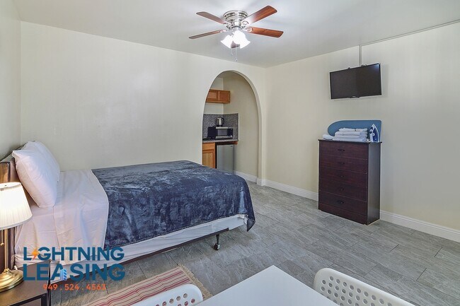 Foto del edificio - 4902 W Adams Blvd