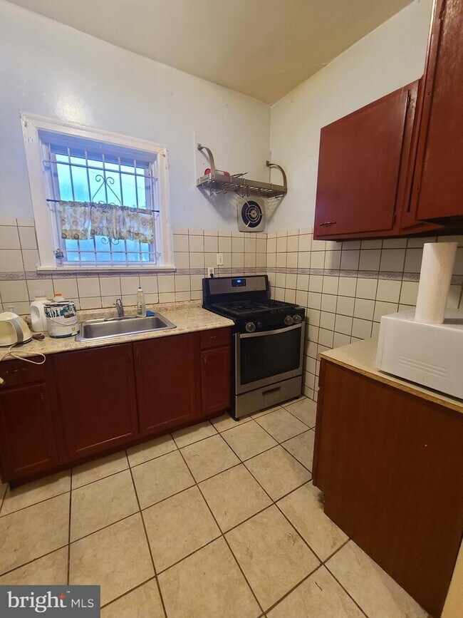 Building Photo - 5739 Wyalusing Ave