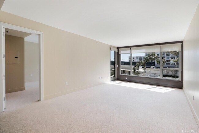 Building Photo - 239 Brannan St