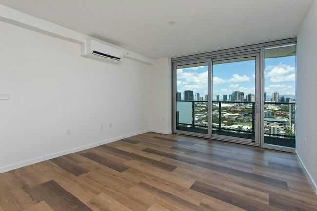 Building Photo - 1500 Rycroft St