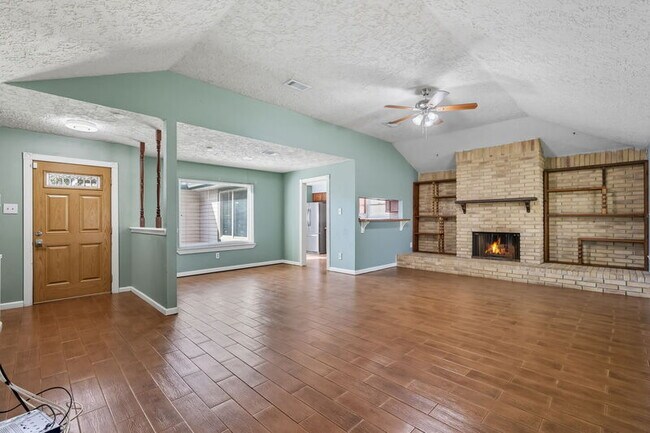 Building Photo - 9731 Shell Rock Rd