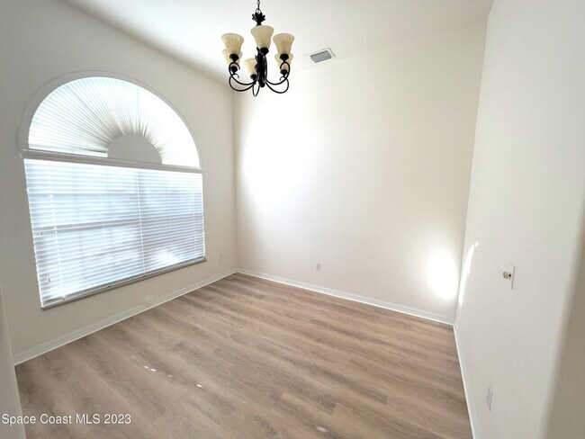 Foto del edificio - 2752 Whistler St