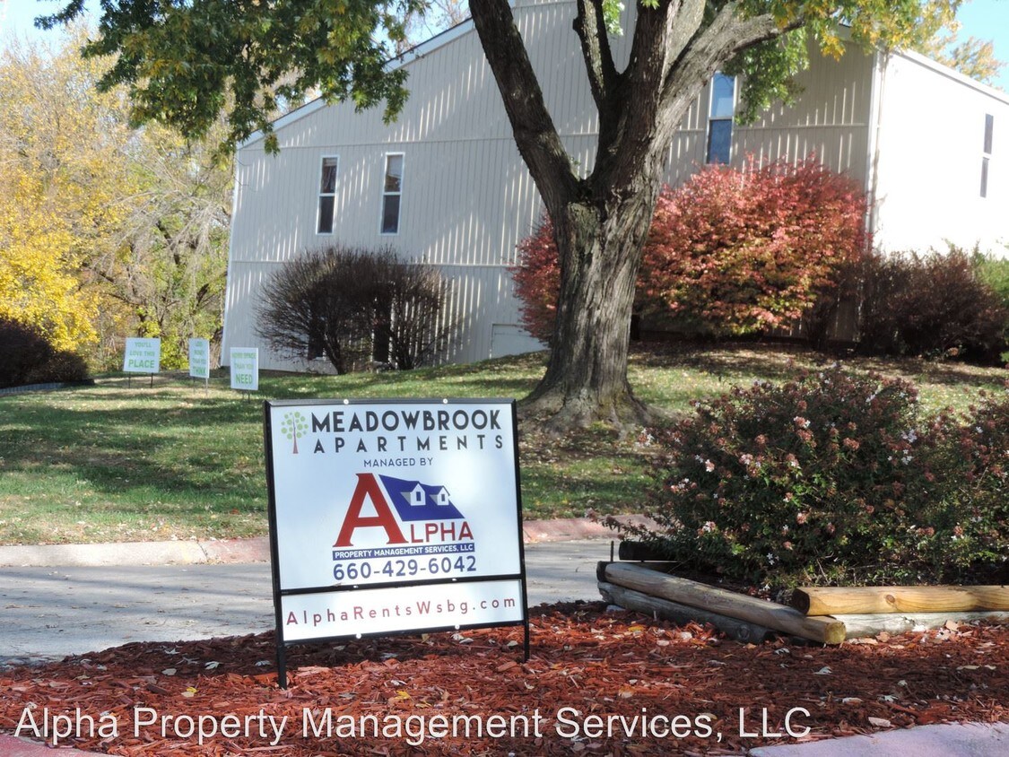 Primary Photo - 601 Meadowbrook