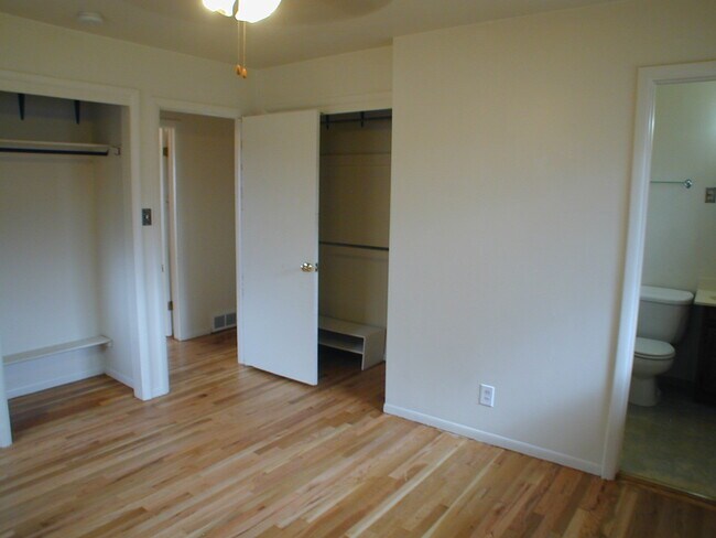 Foto del edificio - House For Lease