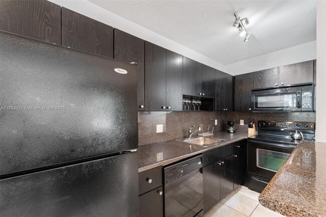 Foto del edificio - 1777 Venice Ln