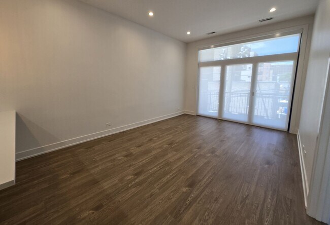 Foto del edificio - 3312 N Halsted St