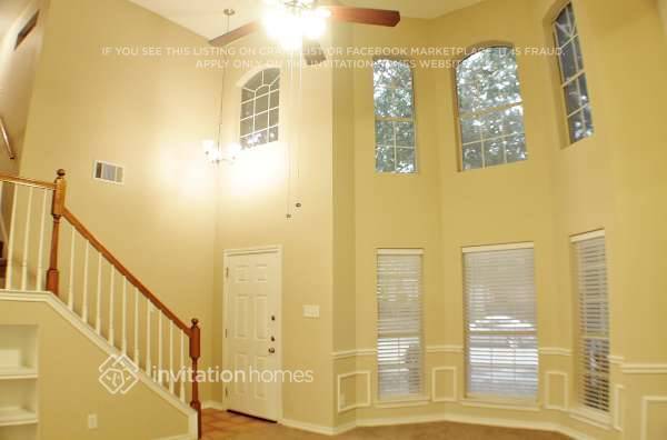 Foto del edificio - 1633 Summers Dr