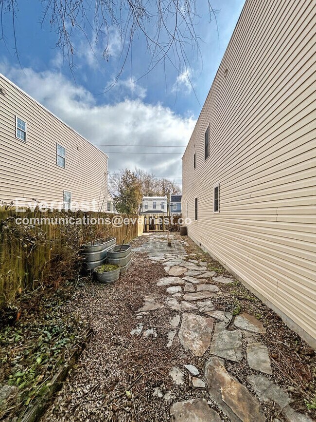 Foto del edificio - 620 N 30th St