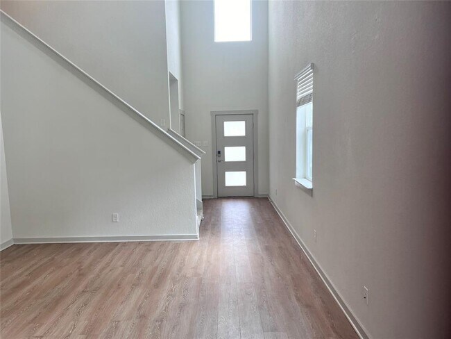 Foto del edificio - 112 New Hampton Wy