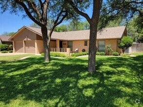 Building Photo - 4649 Applewood Dr