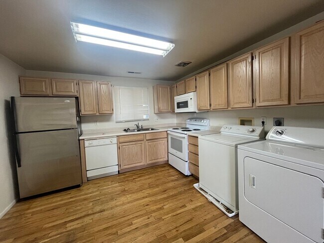 Foto del edificio - Lovely 2 Bedroom Apartment in Provo