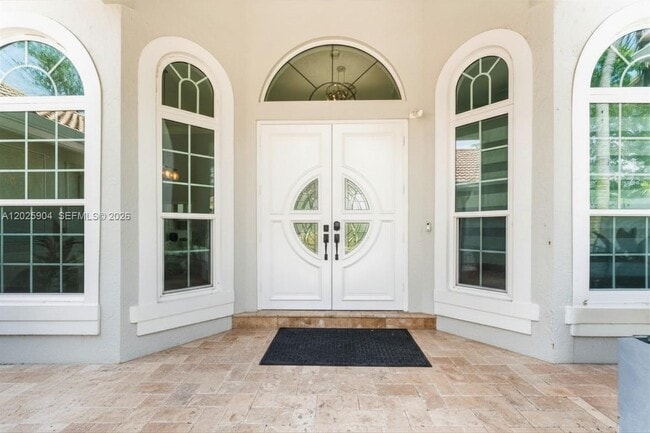 Foto del edificio - 2708 Meadowood Dr