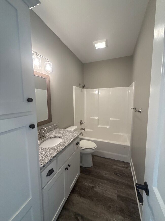 Foto del edificio - 17212-17224 Palazzo Drive