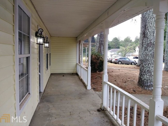 Building Photo - 2633 Country Trace SE