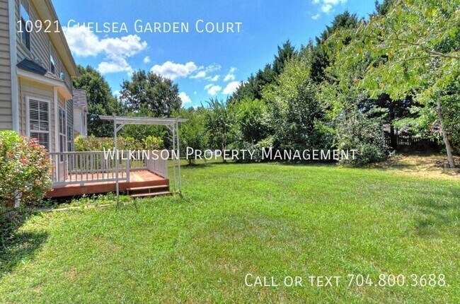 Foto del edificio - 10921 Chelsea Garden Ct