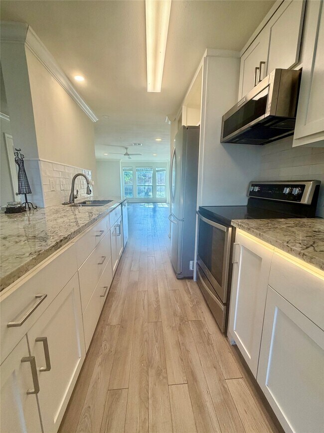 Foto del edificio - 5800 Lumberdale Rd