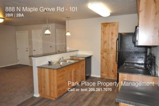 Building Photo - 888 N Maple Grove Rd