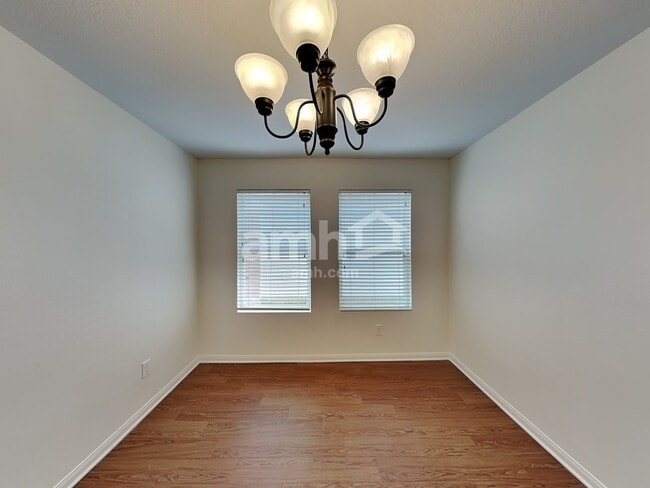 Building Photo - 3631 Barkers Crossing Ave