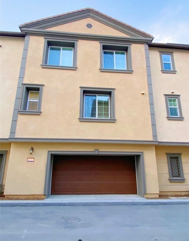 Foto del edificio - 8237 Garden Park St
