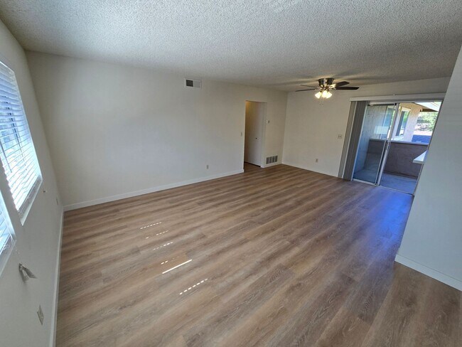 Building Photo - MOVE-IN SPECIAL: 1/2 OFF 1ST MONTH'S RENT!...