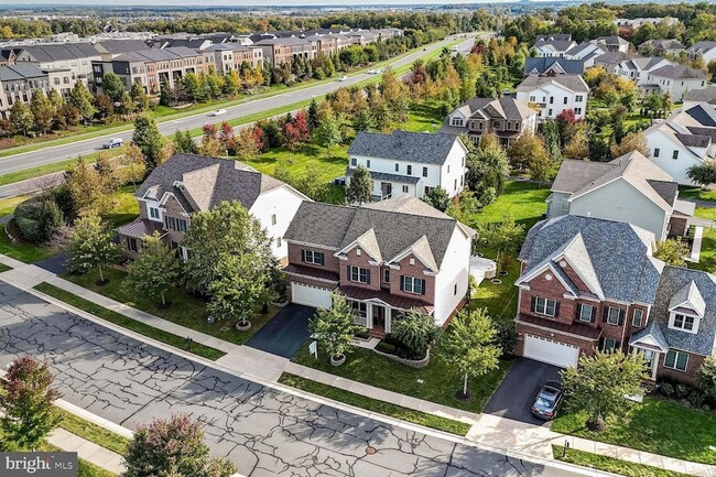 Building Photo - 42229 Majestic Knolls Dr