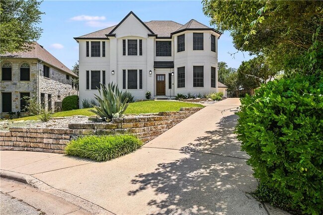 Building Photo - 2802 Lenwood Ct