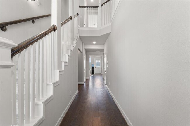 Foto del edificio - 11909 Eastgrove Park Way