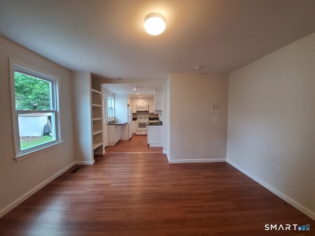 Foto del edificio - 170 Brookfield Ave