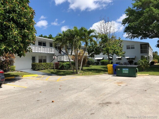 Foto del edificio - 54 Canterbury C