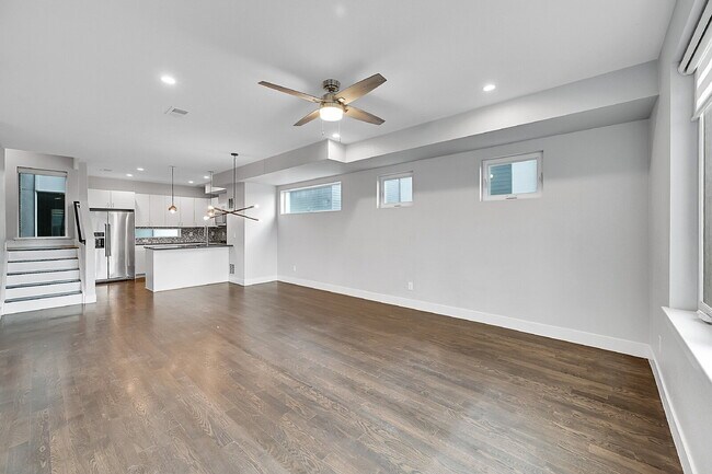 Foto del edificio - $2,595.00 - 2 Bedrooms, 2.2 Bathrooms, Townhouse in Denver with Roof deck!