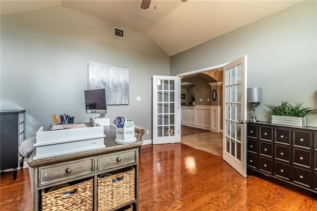 Foto del edificio - Stunning 4-Bed, 2.5-Bath Home – Lakes Subd...