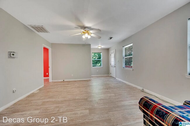 Building Photo - 5 br, 3 bath House - 3730 Council Ave