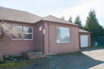 Building Photo - 616 Martin Way