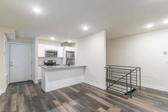 Photo - 1330 N 15th St Apartment