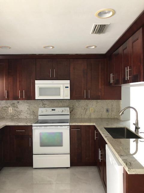 Foto del edificio - 801 NW 98th Ave