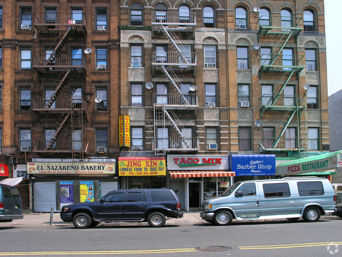 Building Photo - 361 E 138th St