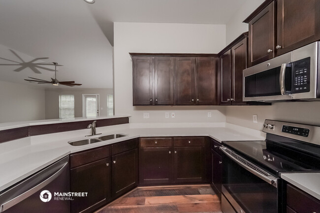 Foto del edificio - 1075 Clover St
