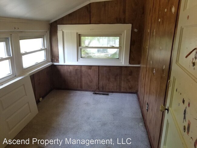 Building Photo - 3 br, 1 bath House - 3523 Parker St