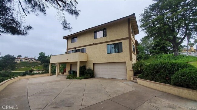 Foto del edificio - 2721 Broken Feather Ln